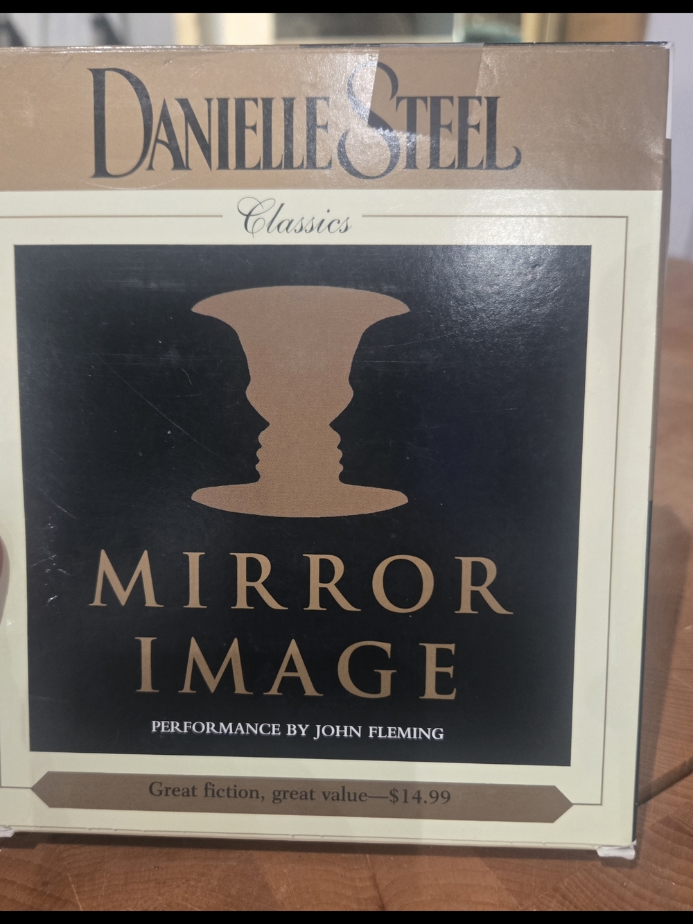 Danielle Steel 'Mirror Image' Audiobook - Black & Brown Cover